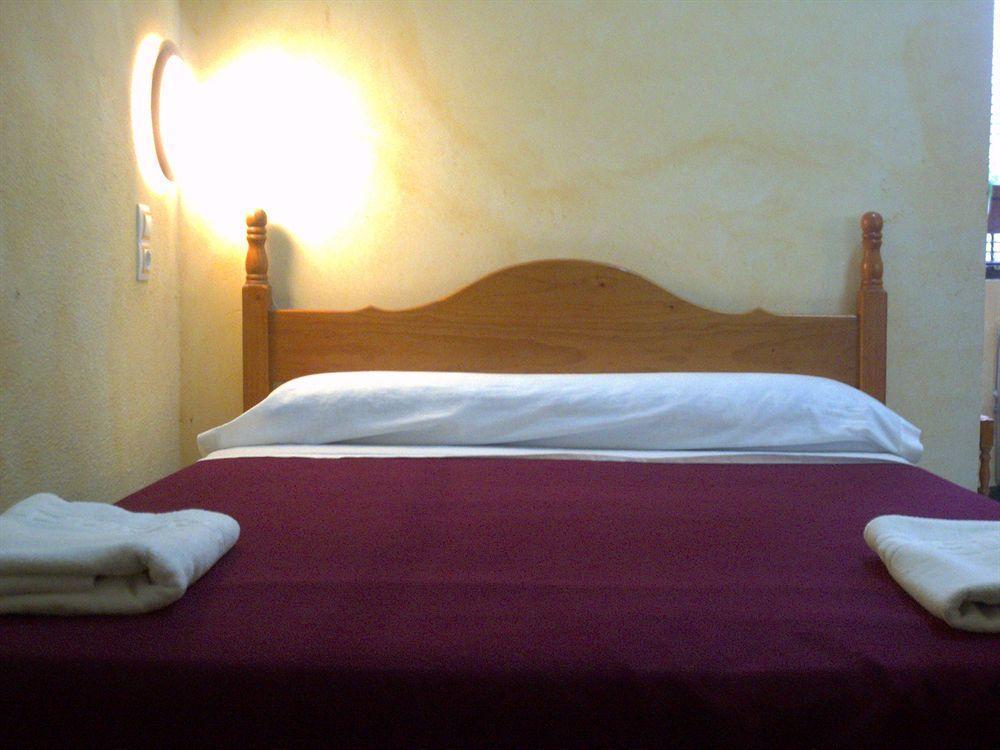 Hostal Lis إشبيلية المظهر الخارجي الصورة
