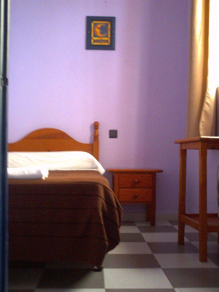 Hostal Lis إشبيلية المظهر الخارجي الصورة