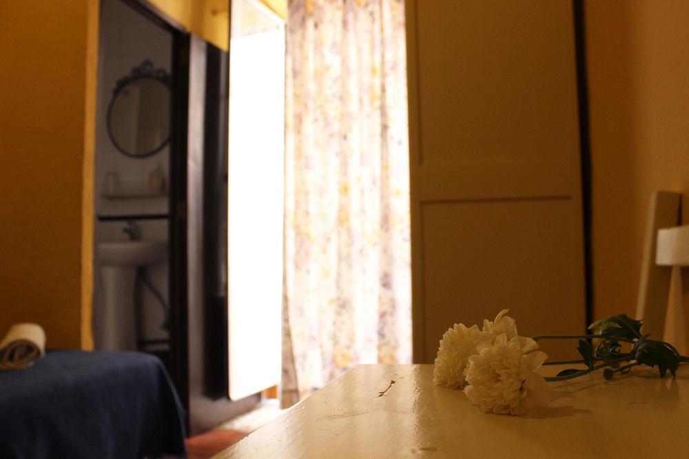 Hostal Lis إشبيلية المظهر الخارجي الصورة