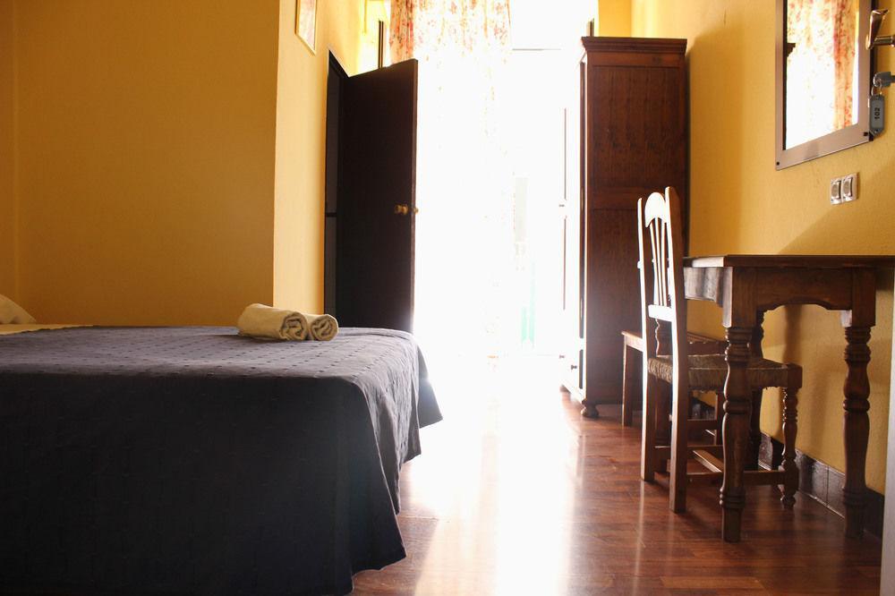 Hostal Lis إشبيلية المظهر الخارجي الصورة