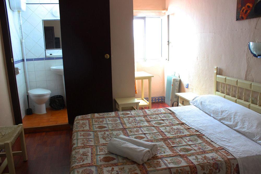 Hostal Lis إشبيلية المظهر الخارجي الصورة