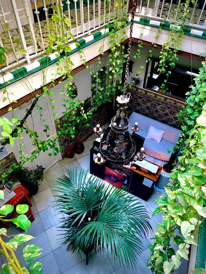 Hostal Lis إشبيلية المظهر الخارجي الصورة
