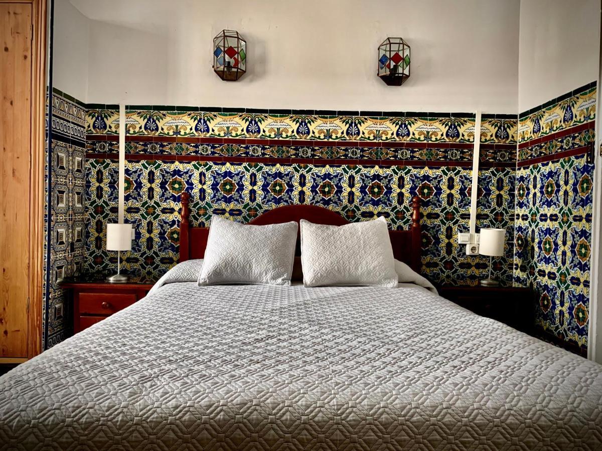 Hostal Lis إشبيلية المظهر الخارجي الصورة