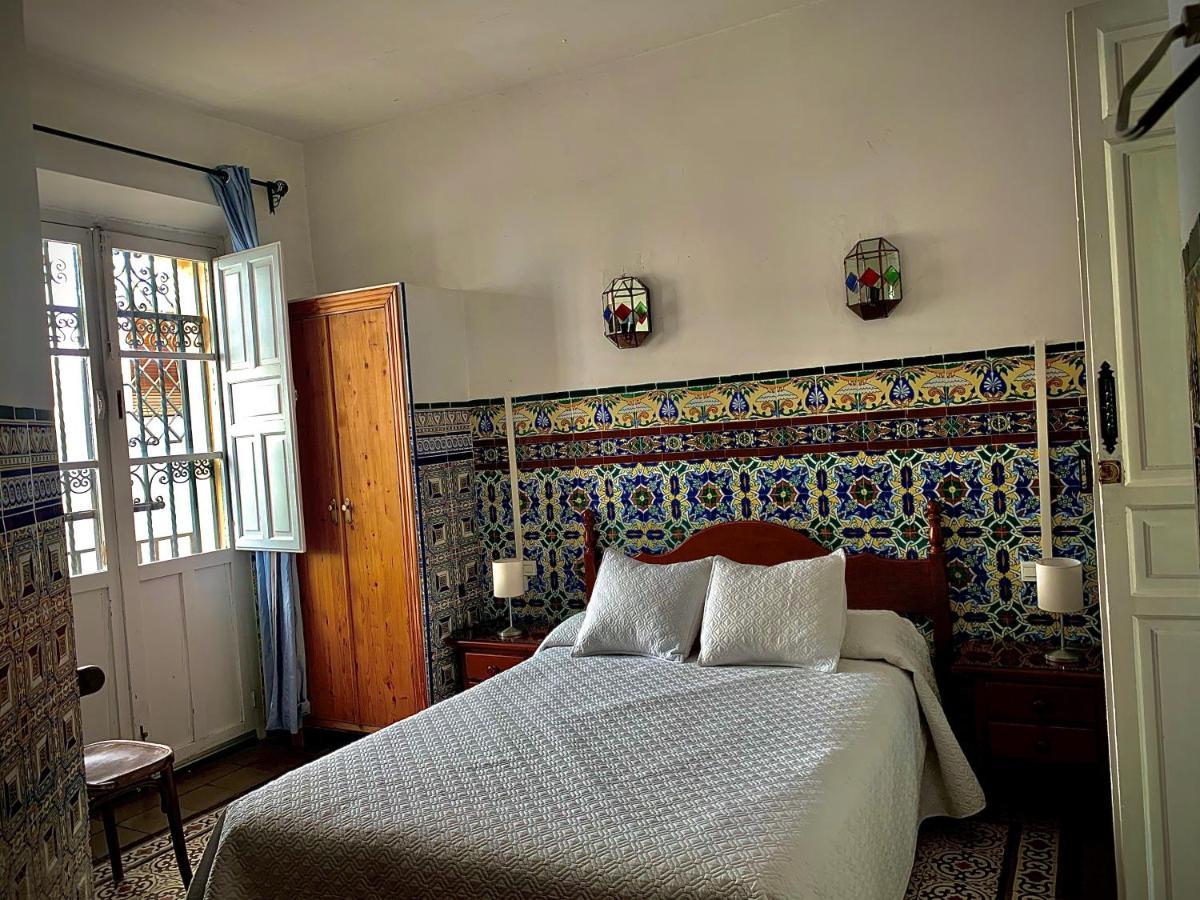 Hostal Lis إشبيلية المظهر الخارجي الصورة