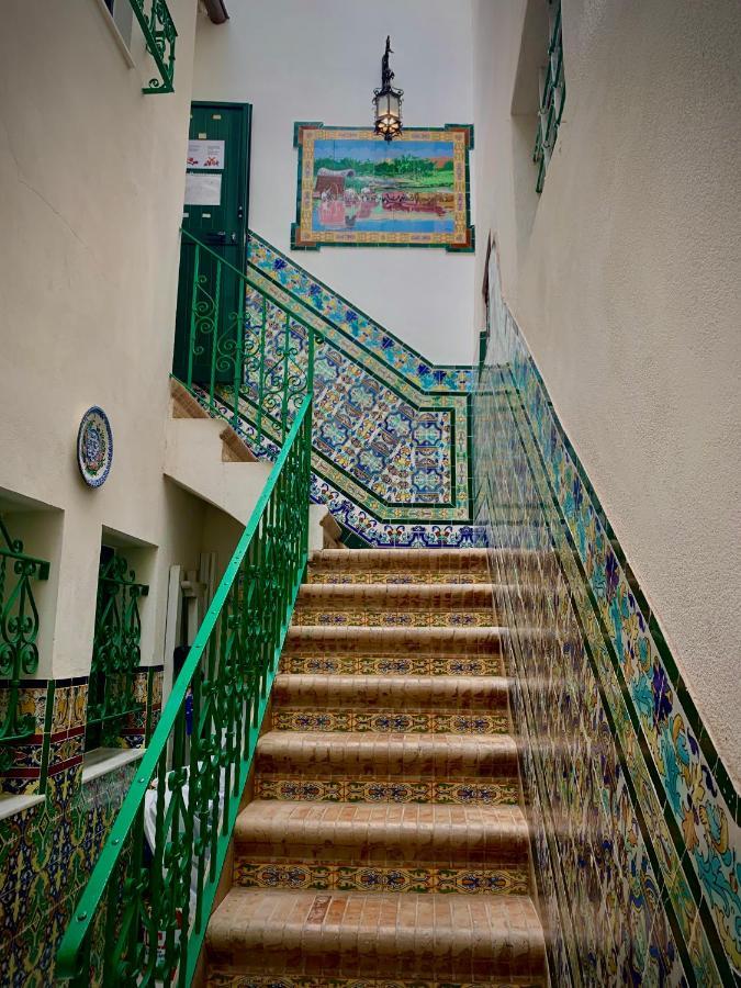 Hostal Lis إشبيلية المظهر الخارجي الصورة